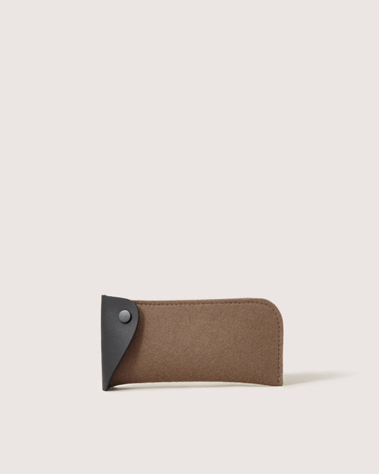 Cumin/Black Leather Merino Wool Eyeglass