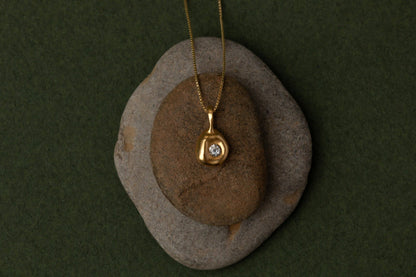YEWŌ Collective - Pebble Necklace: Olive