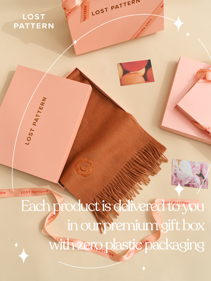 Lost Pattern NYC - "Lost in Warmth" Classic Cashmere Scarf - Green: Green