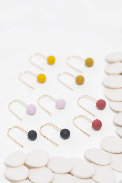 Dainty Dot Earrings: Sundance / Gold