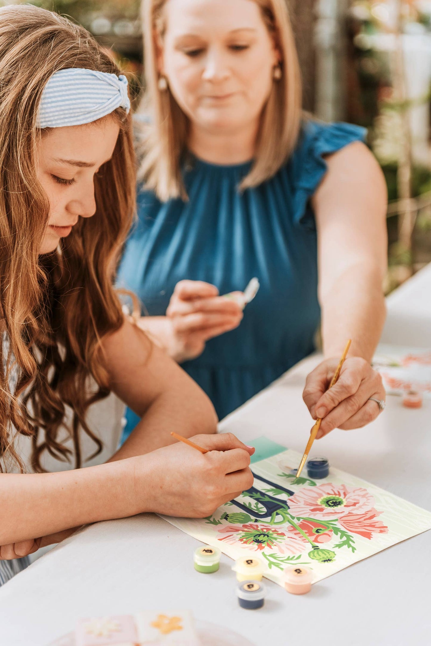 Poppies in Vase Paint-by-Number Kit