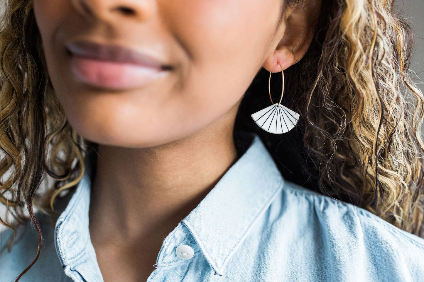 Porcelain Pinstripe Fan Hoops