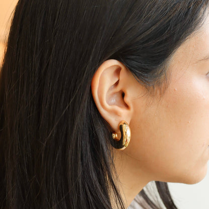 Cloud Hoop Earrings: 14k Gold Fill