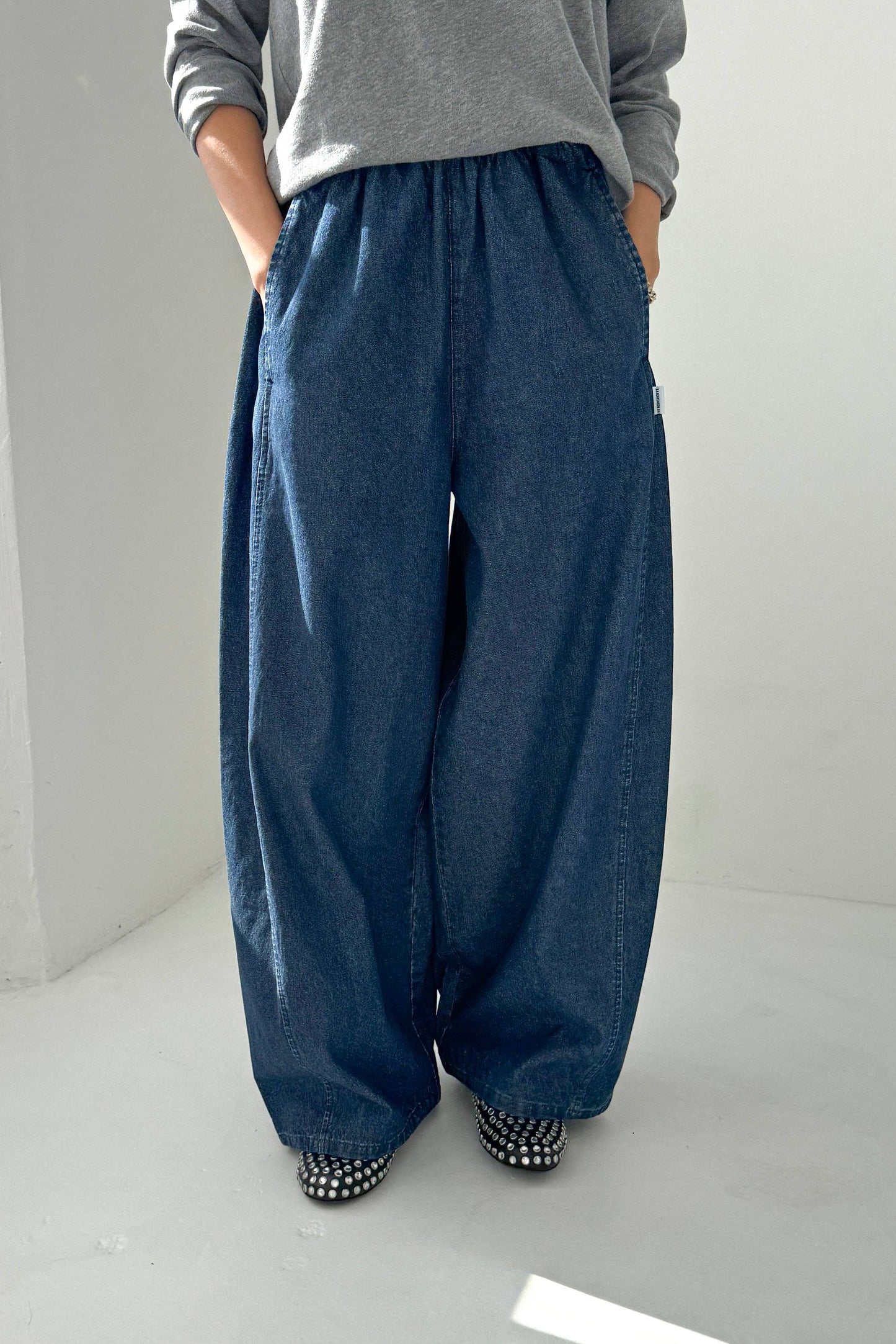 Cotton Parachute Pant: Black