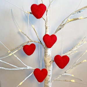 Oakwind Hollow - Felted Heart Ornament Singles Red